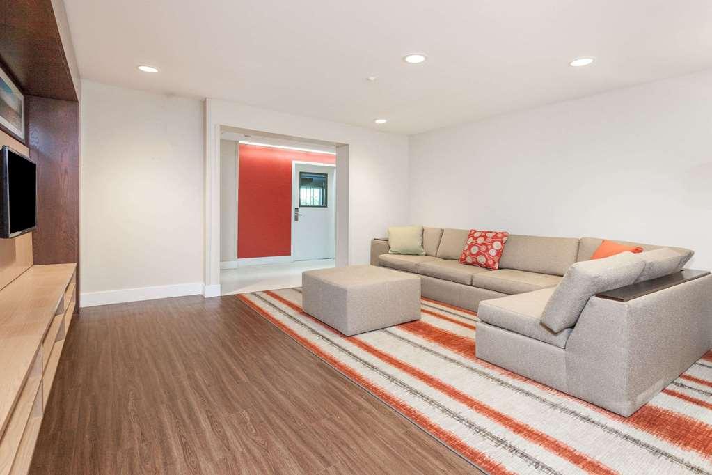 Mainstay Suites Detroit Auburn Hills Interieur foto