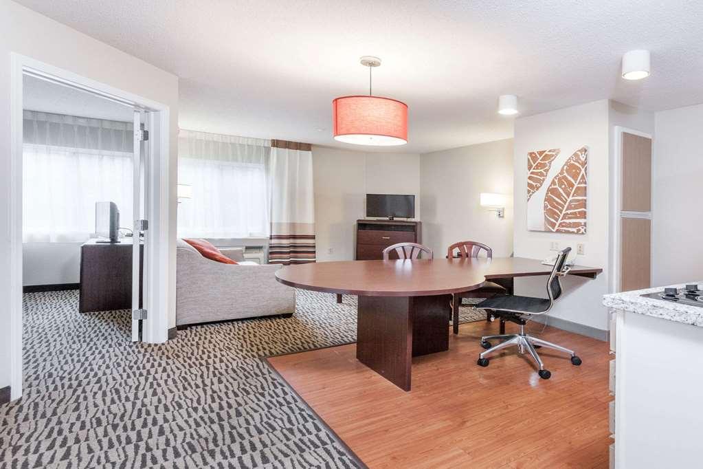 Mainstay Suites Detroit Auburn Hills Kamer foto