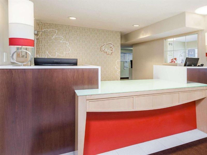 Mainstay Suites Detroit Auburn Hills Buitenkant foto