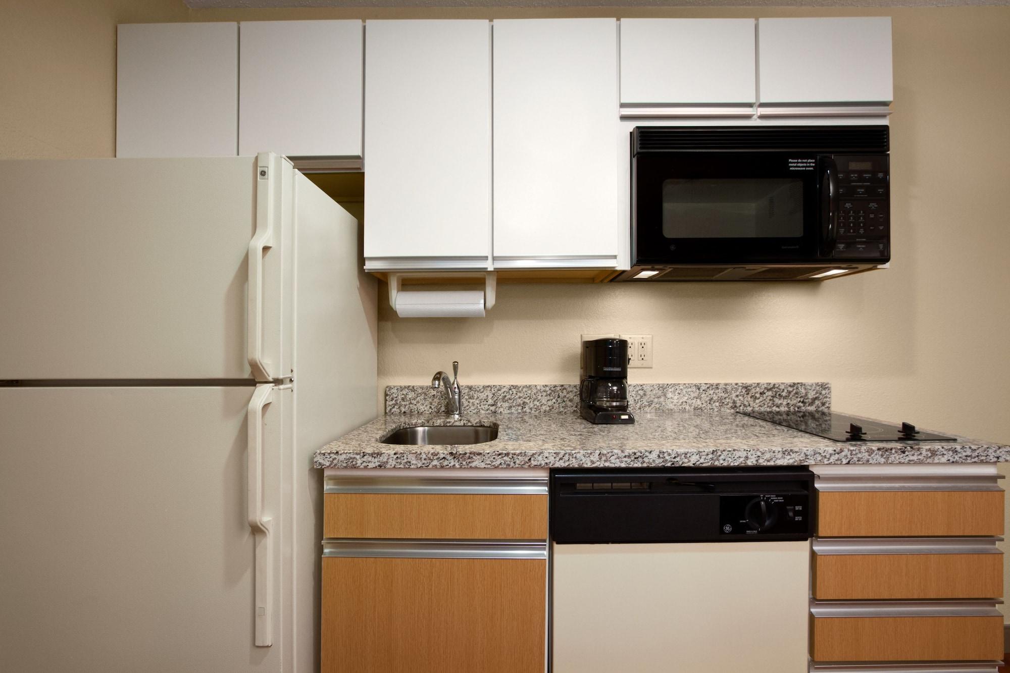 Mainstay Suites Detroit Auburn Hills Buitenkant foto