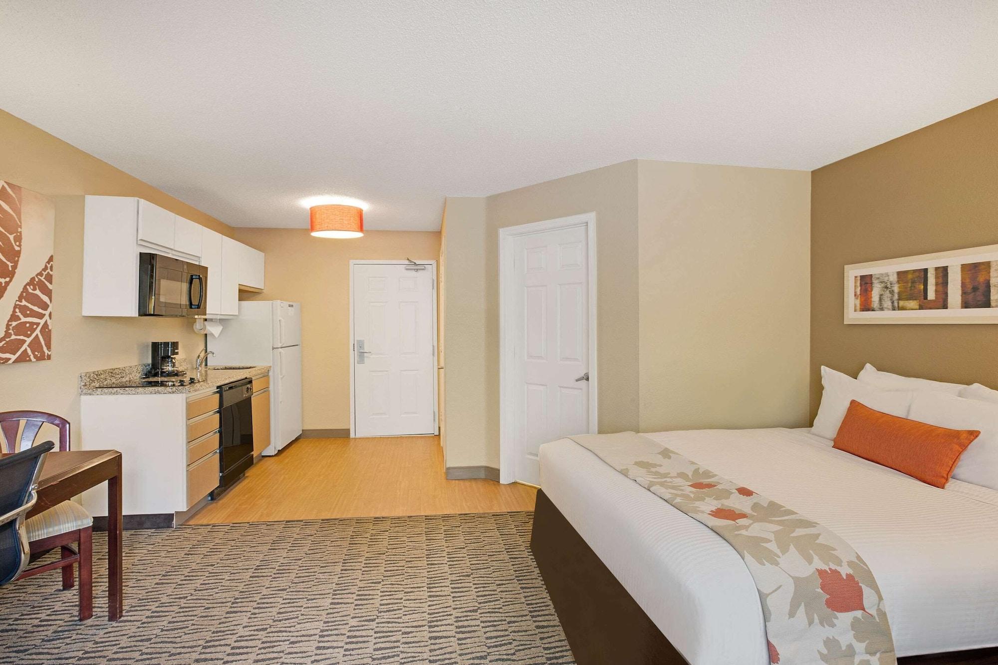 Mainstay Suites Detroit Auburn Hills Buitenkant foto