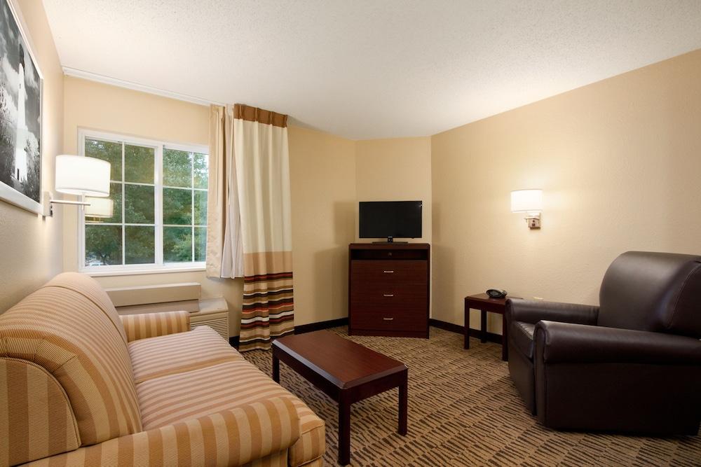 Mainstay Suites Detroit Auburn Hills Buitenkant foto