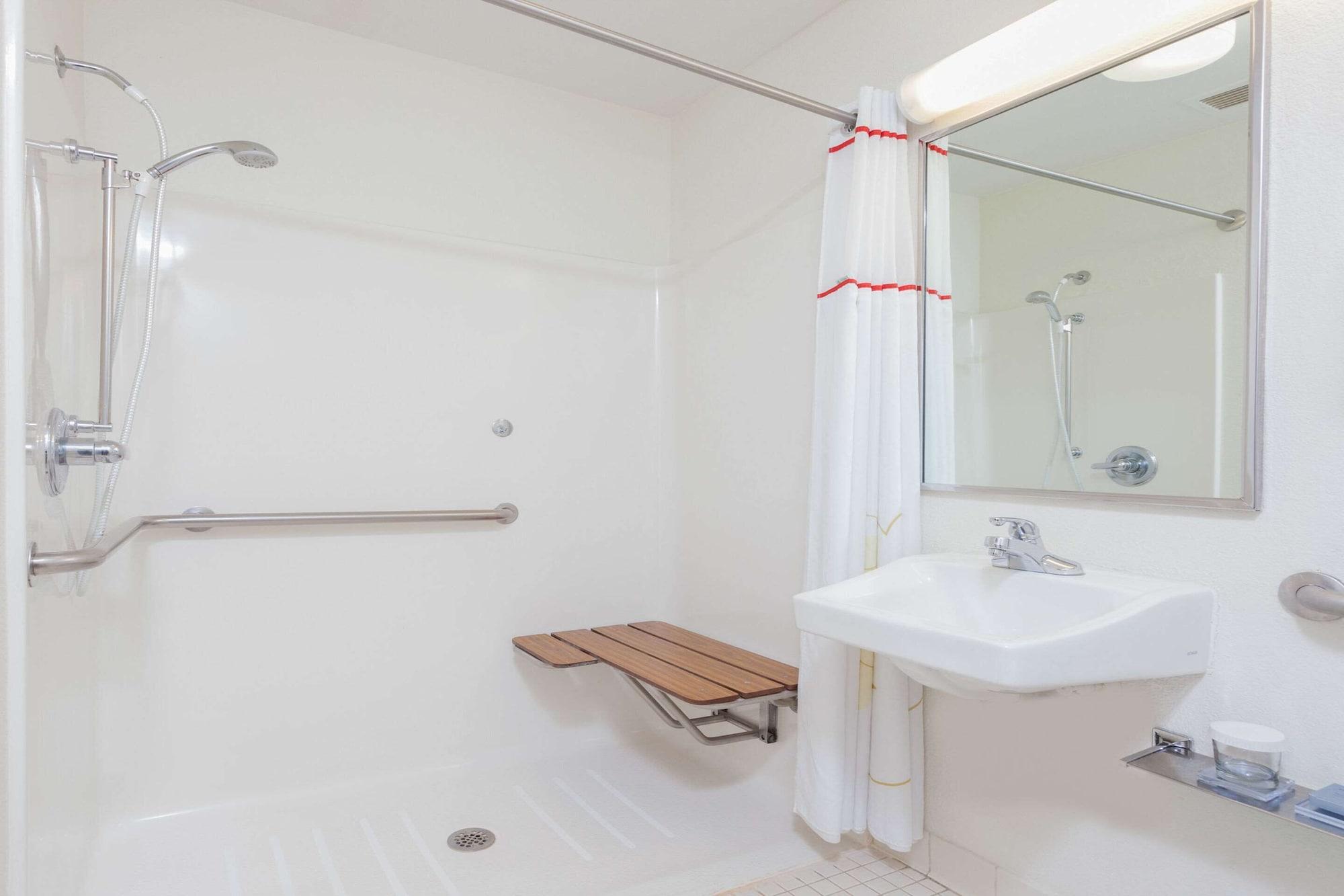 Mainstay Suites Detroit Auburn Hills Buitenkant foto