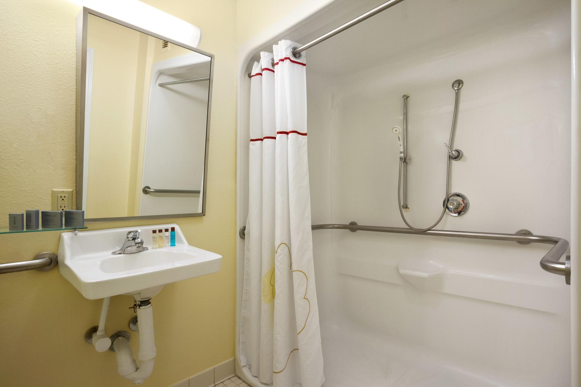 Mainstay Suites Detroit Auburn Hills Buitenkant foto
