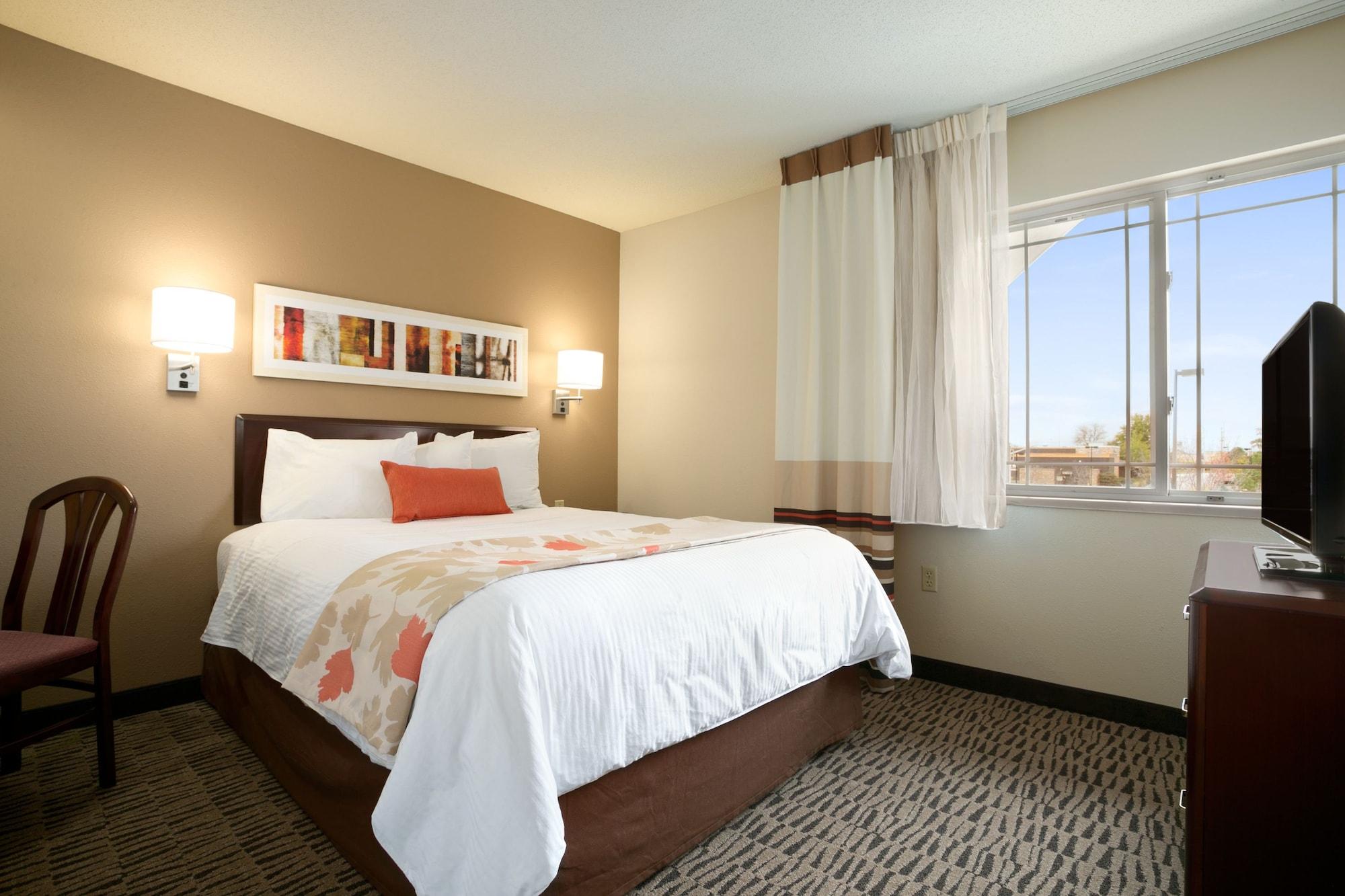 Mainstay Suites Detroit Auburn Hills Buitenkant foto