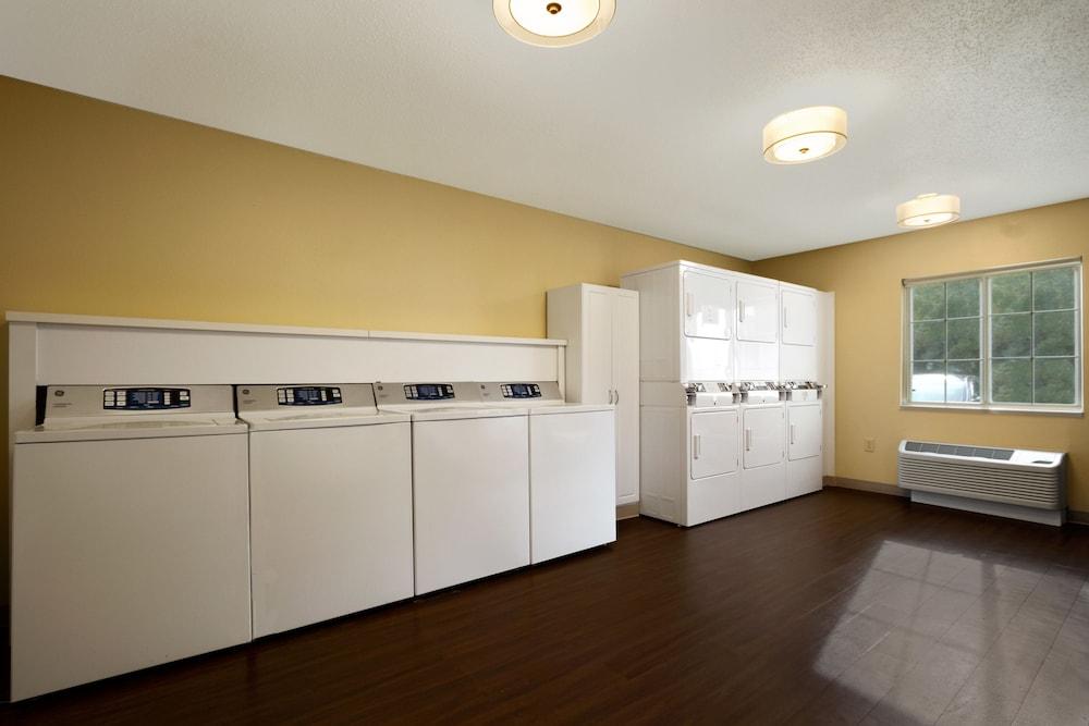 Mainstay Suites Detroit Auburn Hills Buitenkant foto