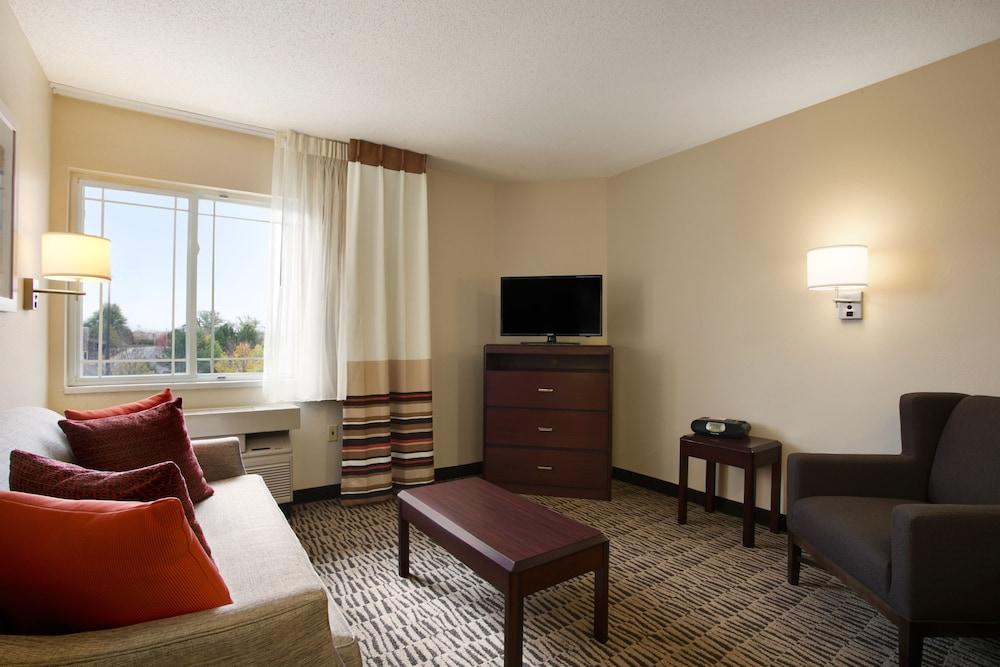 Mainstay Suites Detroit Auburn Hills Buitenkant foto